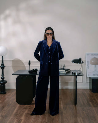 Oversized Midnight Blue Velvet Blazer - Atelier de La Hang